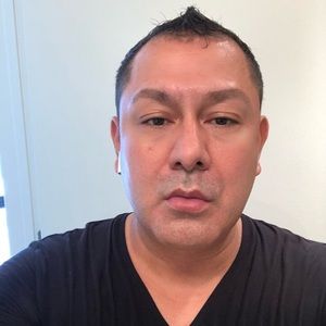 Meet your Posher, Carlos